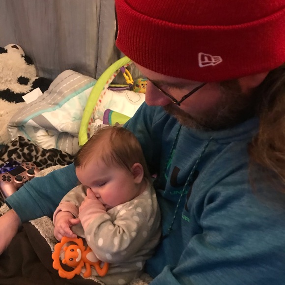 Hi! Welcome to my closet! - Picture 6 of 16